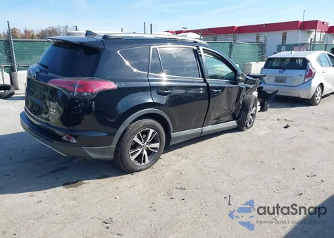 2018 Toyota Rav4 Xle from USA, damaged, VIN 2T3RFREV4JW748231